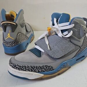 Nike Air Jordan Son of Mars "Stealth" never worn size 9.5!